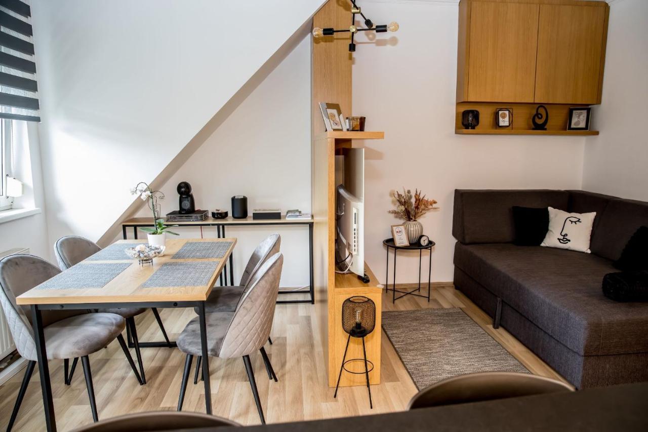 Rose Gold Apartment Zalaegerszeg Ngoại thất bức ảnh